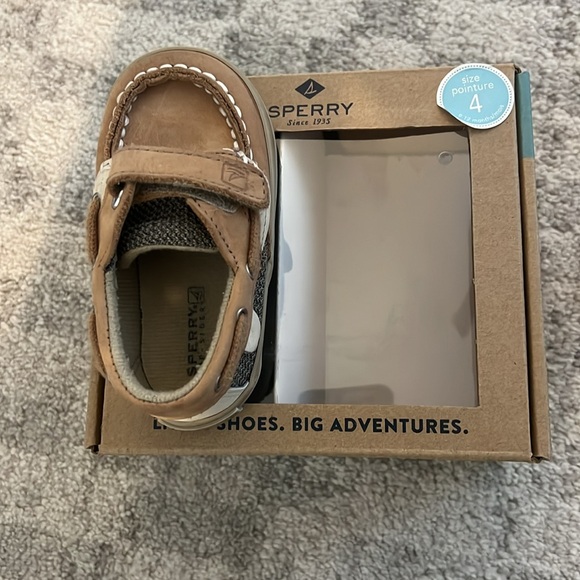 Almost brand new baby sperry - Picture 4 of 4